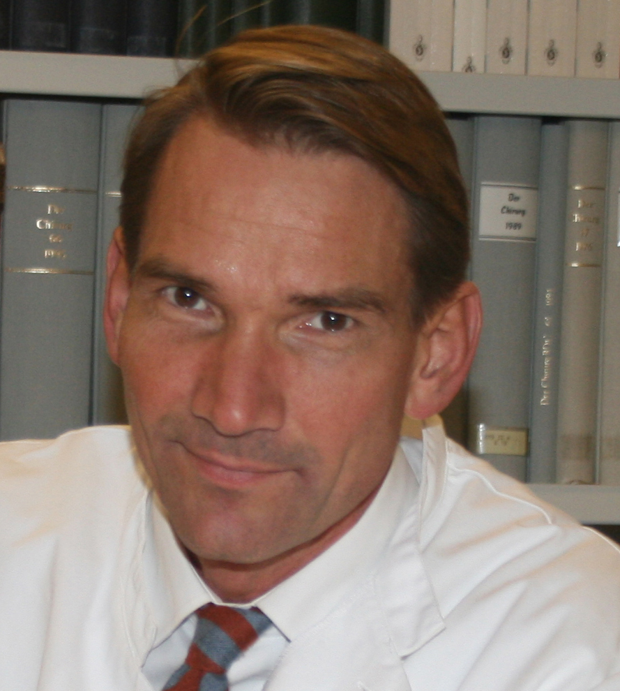 Herr Dr. med. Andreas Betthäuser 