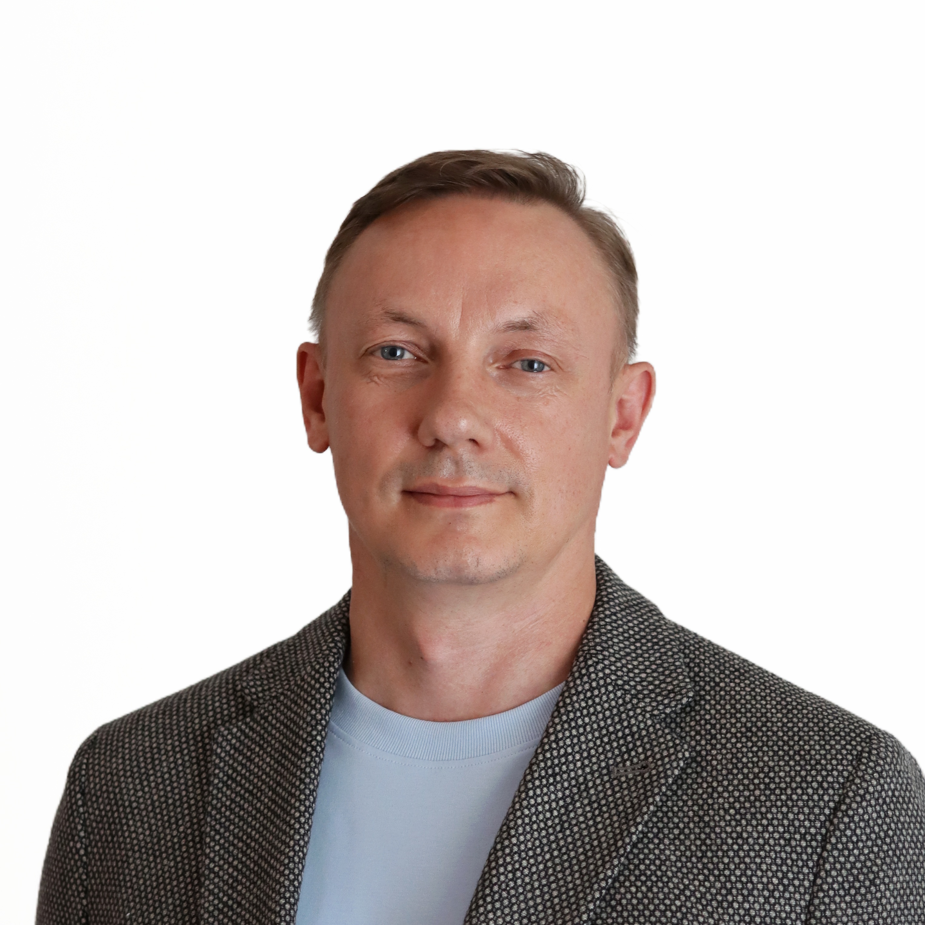 Herr Kirill Schlothauer